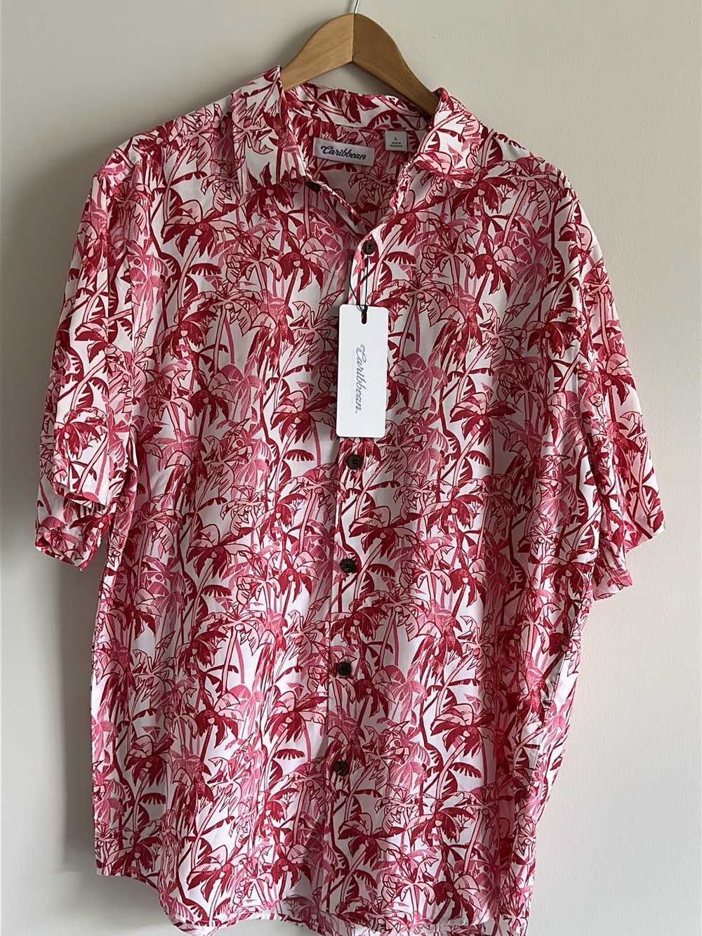 Men’s Red and White Tropical Print Button-Down Shirt vacation Large NWT